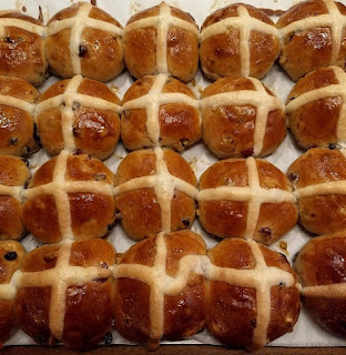 Hot cross buns