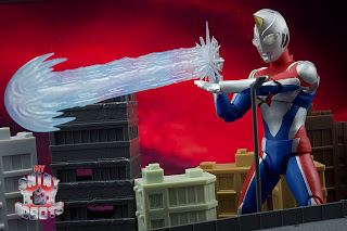 S.H. Figuarts -Shinkocchou Seihou- Ultraman Dyna Flash Type 23