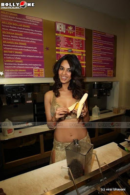 mallika sherawat enjoying banana