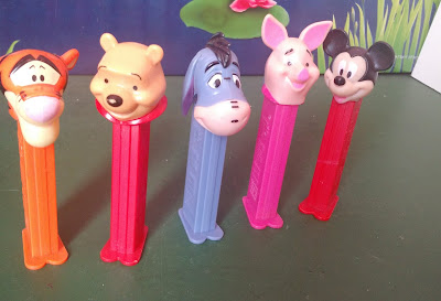 Brinquedo anos 90, estojo PEZ com cabeça de Ursinho Pooh,eeyore (vendidos tigrão,  e leitãozinho) + (vendido Mickey , Disney  R$ 5,00 cada