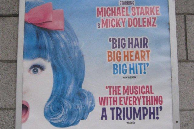 Cartel del musical Hairspray en Aberdeen