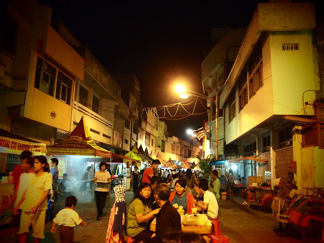 Hanya Ada di Semarang, Pasar Semawis