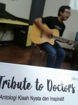 Buku A Tribute to Doctors