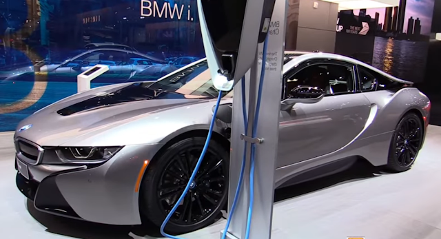 Peeping Appearance of the BMW i8 Coupe 2019