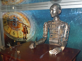 Automaton mechanical man Hugo prop