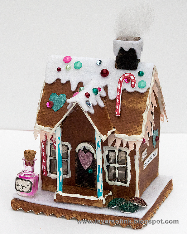 Layers of ink - Make your own paper Gingerbread House by Anna-Karin