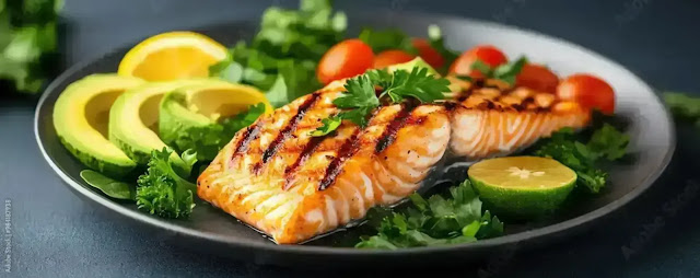 Plate with healthy hormone-balancing foods