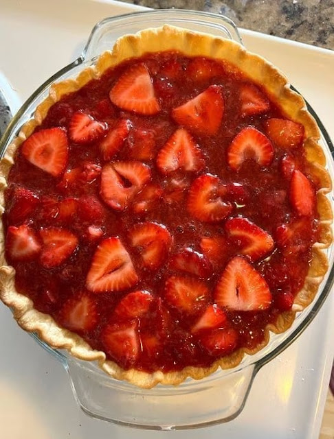 BIG BOY’S STRAWBERRY PIE!!!