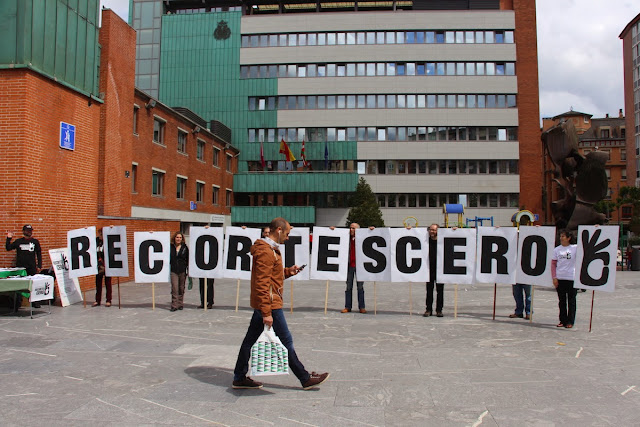 La candidatura de Recortes Cero se concentra contra los recortes en el Ayuntamiento