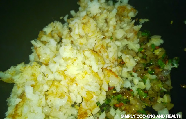 Adding shredded hash brown