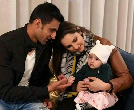 Shoaib Malik’s Family Is Too Cute For The Words