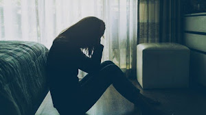 Kumpulan contoh puisi tentang suasana hati (yang) gembira, sedih, emosi, menangis jiwa terluka Kumpulan contoh puisi tentang suasana hati (yang) gembira, sedih, emosi, menangis jiwa terluka