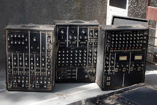 https://eastofborneo.org/articles/subcontinental-synth-david-tudor-and-the-first-moog-in-india/