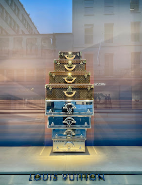 Louis Vuitton 2023 Window Display in London