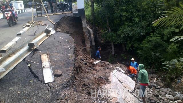 Ambrolnya Jembatan Gamol, 16 Saksi dari Pemkot Salatiga dan Rekanan Diperiksa Kejari