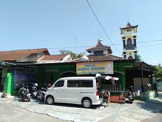 Bersih Masjid Tiap Hari (Ramadhan ke-16): masjid khoirul innayah bayanan Jl. Randu Cawang Nepak, Cawang, Bulurejo, Kecamatan Mertoyudan, Kabupaten Magelang hari kedua.