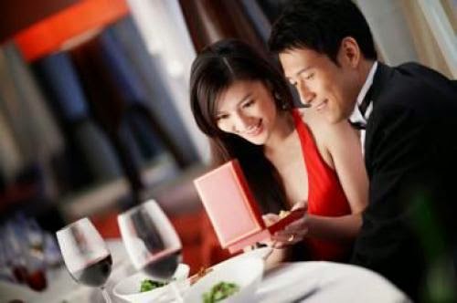 Romantic Gift Ideas For Her