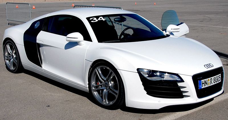 Audi R8 GT 2011 Front Side