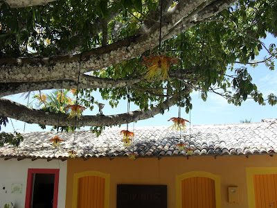 Luminárias em forma de flor-Trancoso Bahia