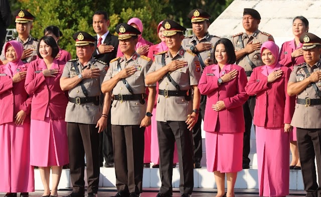 Peringati Hari Bhayangkara Ke-79, Polda Kalteng Gelar Ziarah dan Tabur Bunga di TMP Sanaman Lampang