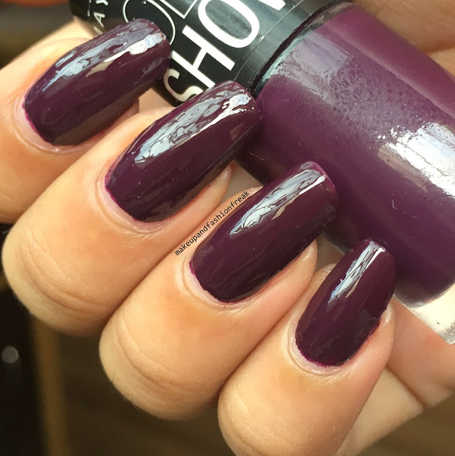 5 Nail Polishes To Try This Fall
