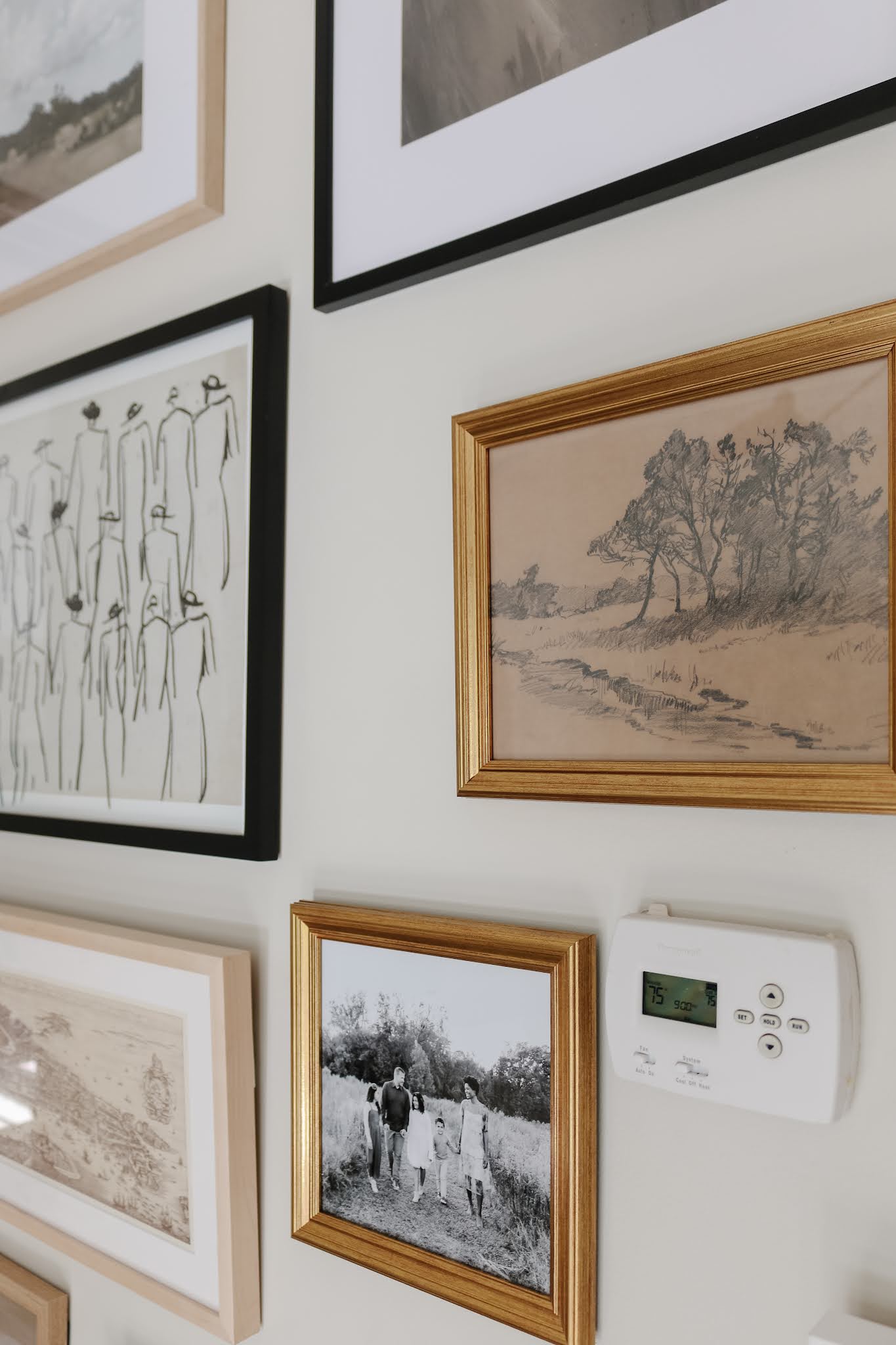 How To Create A Large Vintage Modern Gallery Wall