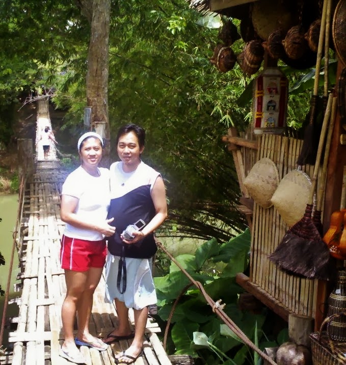AJ and Aimee during their Bohol trip