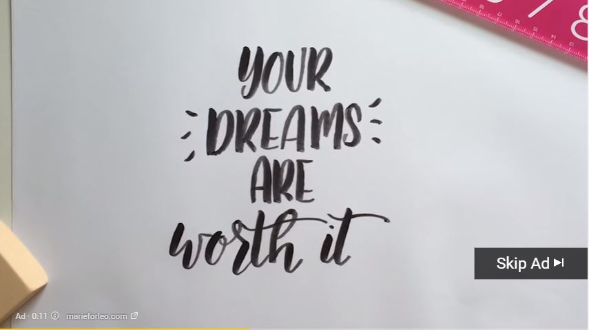 Worth It Atau Worthed Yang Benar?