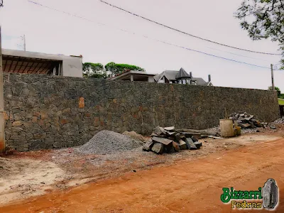 Sistema de Drenagem do Muro de Pedras Rachao – São Paulo Pedras