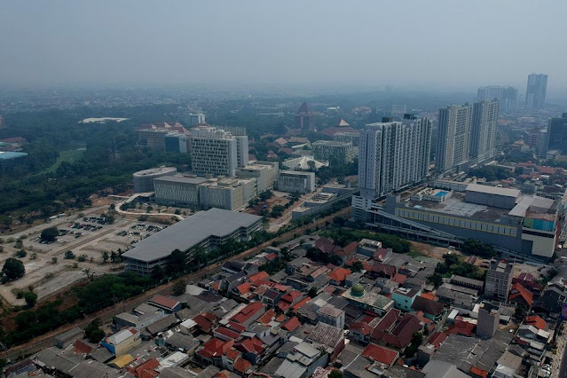 Depok merupakan kota dengan pencakar langit terbanyak kelima di Indonesia