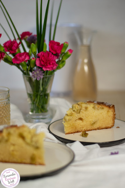 Rezept Rhabarber-Eierlikörkuchen