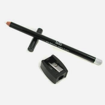 http://ro.strawberrynet.com/makeup/calvin-klein/eye-definition-defining-eye-pencil/108058/#DETAIL