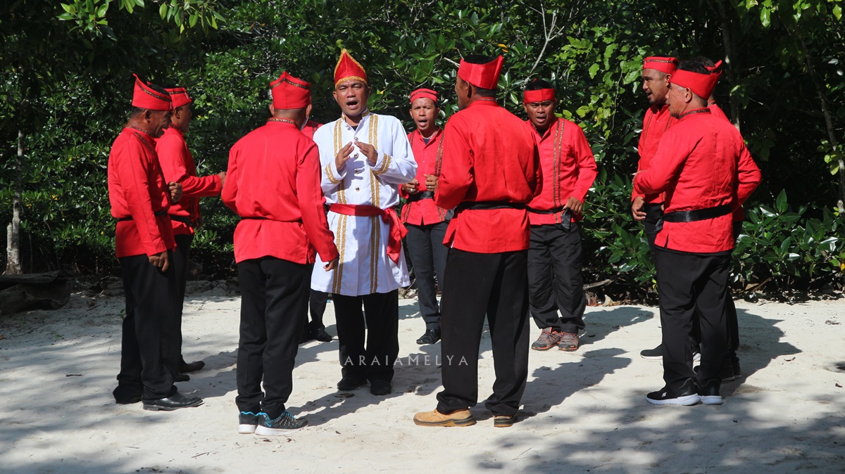 suguhan masamper oleh suku Sangihe