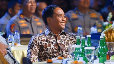 Menhut Puji Polisi Teladan Penerima Hoegeng Awards 2025