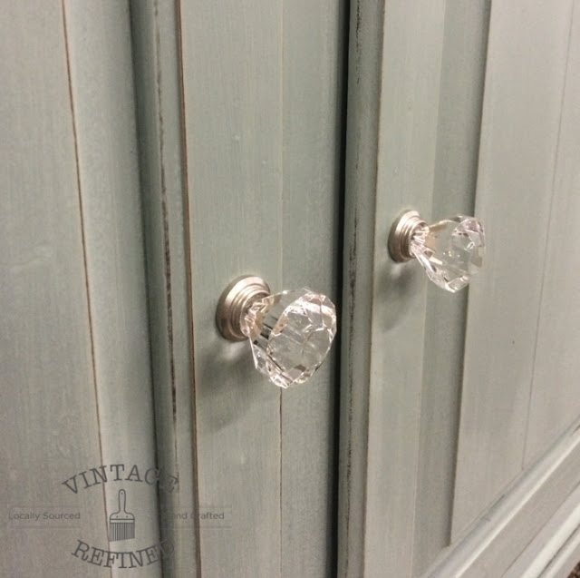 satin nickel base acrylic knobs