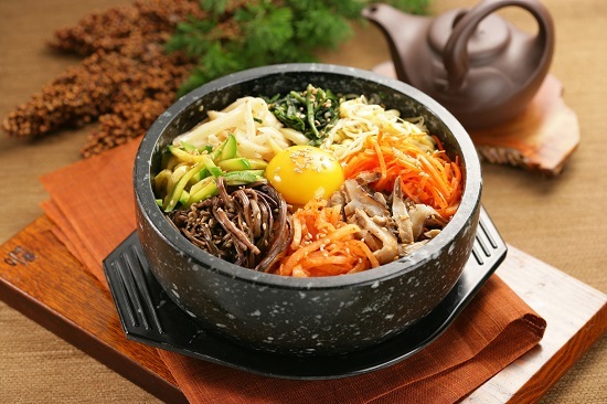 Bibimbap - Cơm trộn Hàn Quốc đầy màu sắc