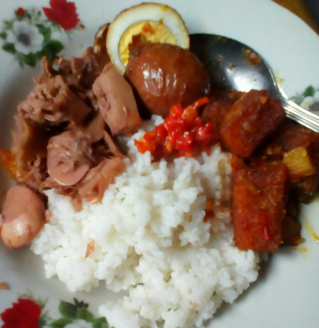 * Gudeg Jogja Enak Lezatnya Tiada Tara *