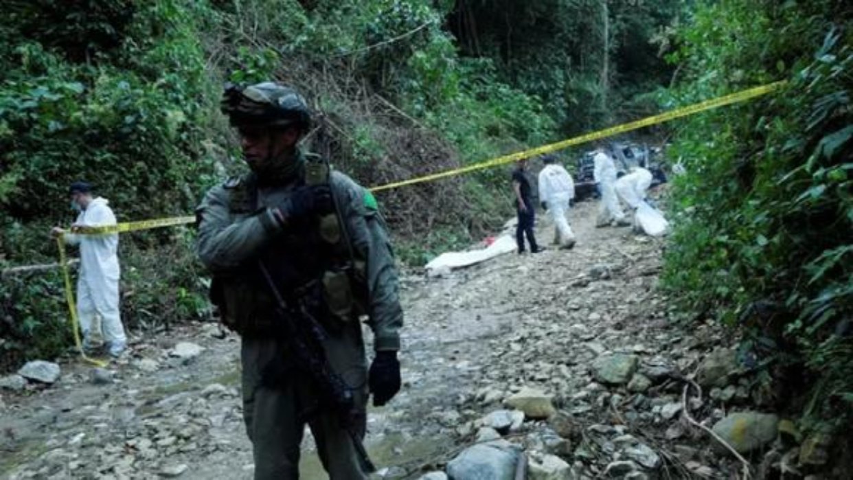 Encuentran 11 cuerpos en zona de combates entre ELN y disidencias de FARC