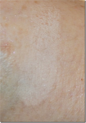 B&K Cream eyeshadow swatch