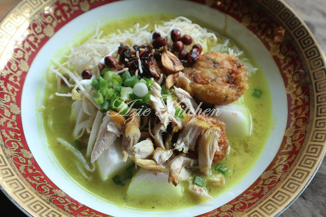 Soto Ayam Di Hari Raya Kedua - Azie Kitchen