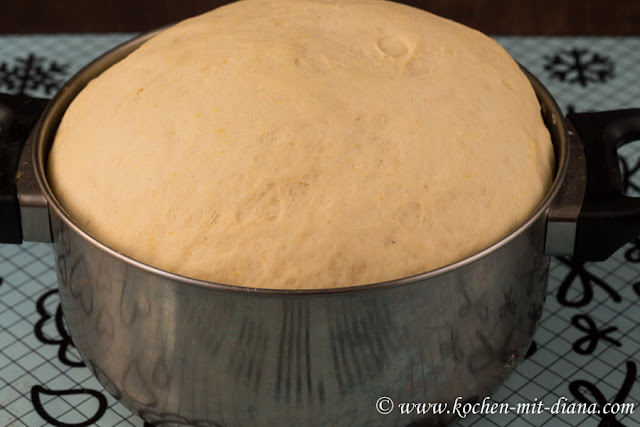 Pumpkin rolls dough