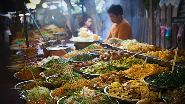 Street Food Paling Recommended di Bangkok