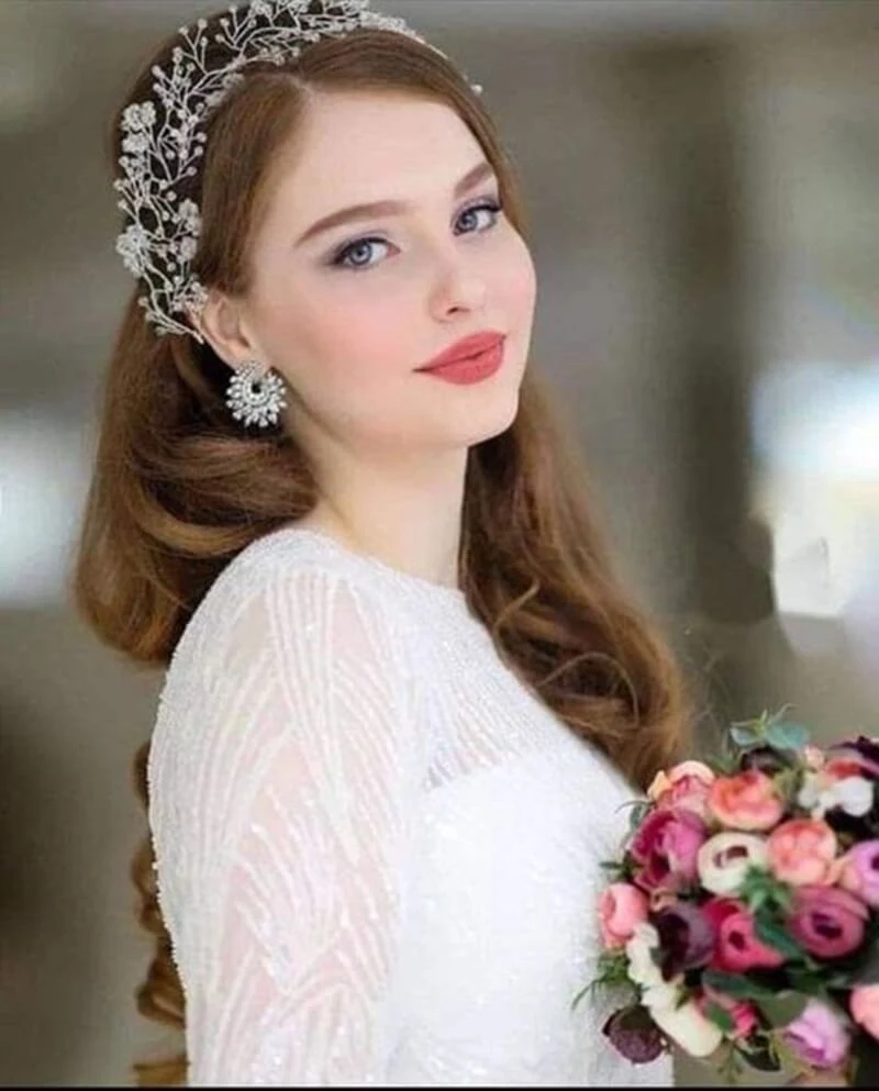 Maquiagem de Noiva Dicas e Tendências para um Look Perfeito no Casamento