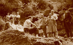 Los ajedrecistas Albareda, Puig, Ribera, Ridameya, Bas, Matías de Llorens y Sánchez, con sus familias en 1956