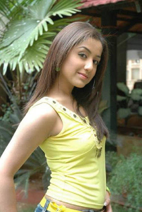 mallika kapoor unseen pics