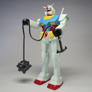 ガンダムハンマー専用ガンダム作りました. 今回初めて青を薄い方で塗りました