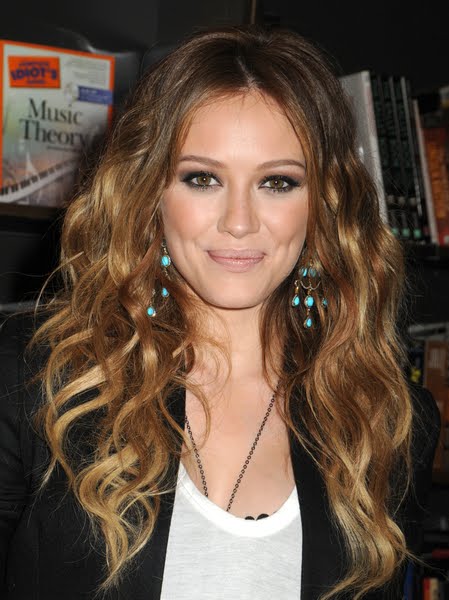hilary duff 2011 pictures. hilary duff hairstyles 2011.