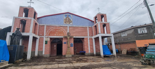 Pfarrkirche von Bombori Bolivien.