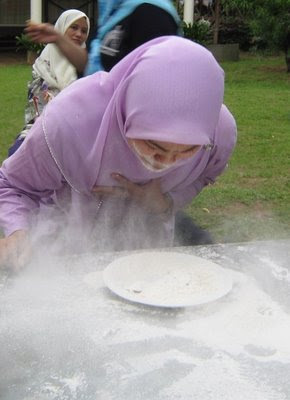 BAHASA ITU INDAH MENYELAMI MAKSUD YANG TERSIRAT Siri 15 