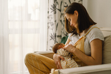 A influência da ansiedade materna na confiança para amamentar